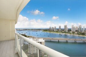 RIVERFRONT LUXURY WITH OCEAN, SURFERS AND RIVER VIEWS RIVAGE ROYALE SOUTHPORT